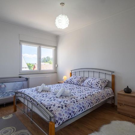 Apartman Josip Gospic Exterior photo