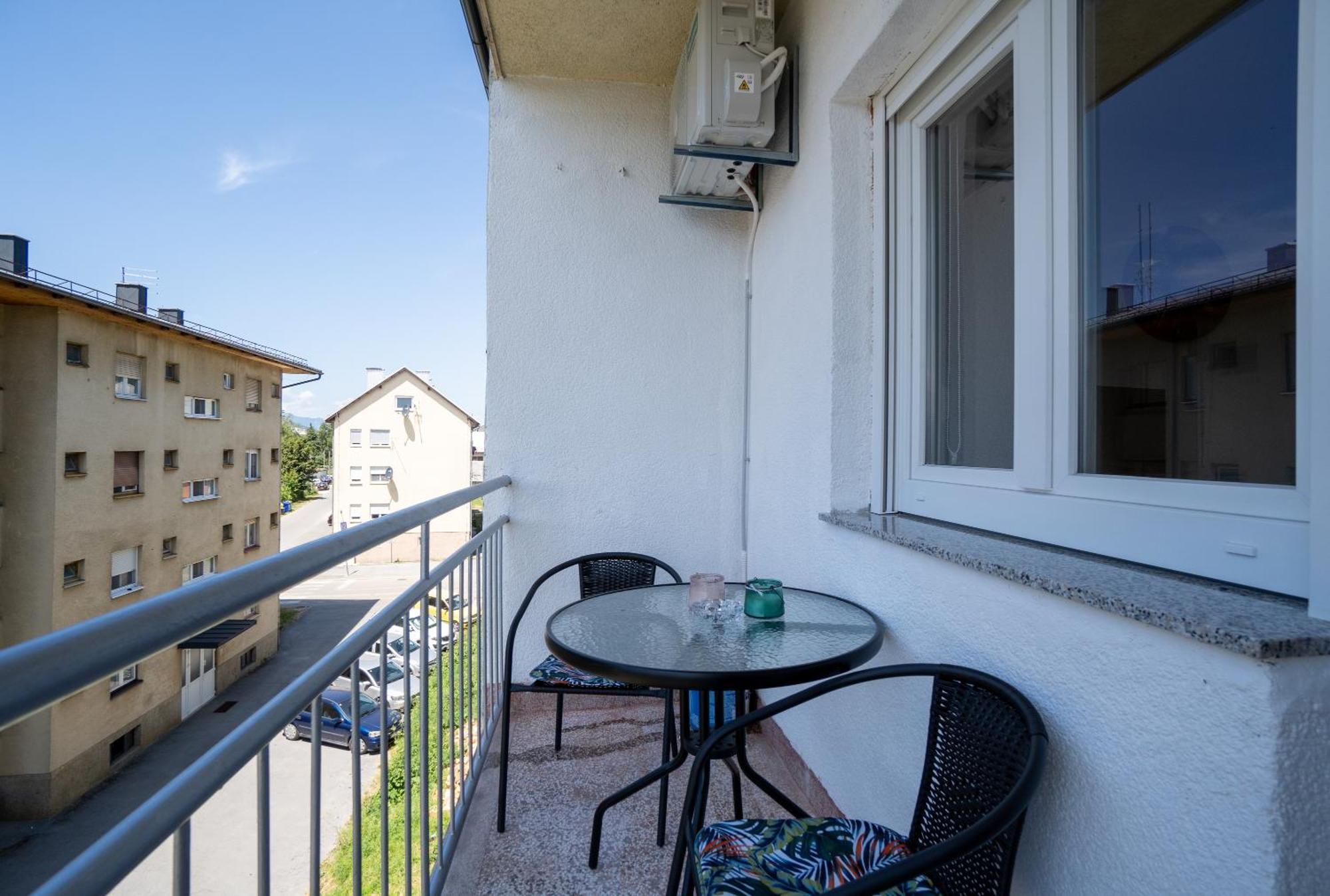 Apartman Josip Gospic Exterior photo